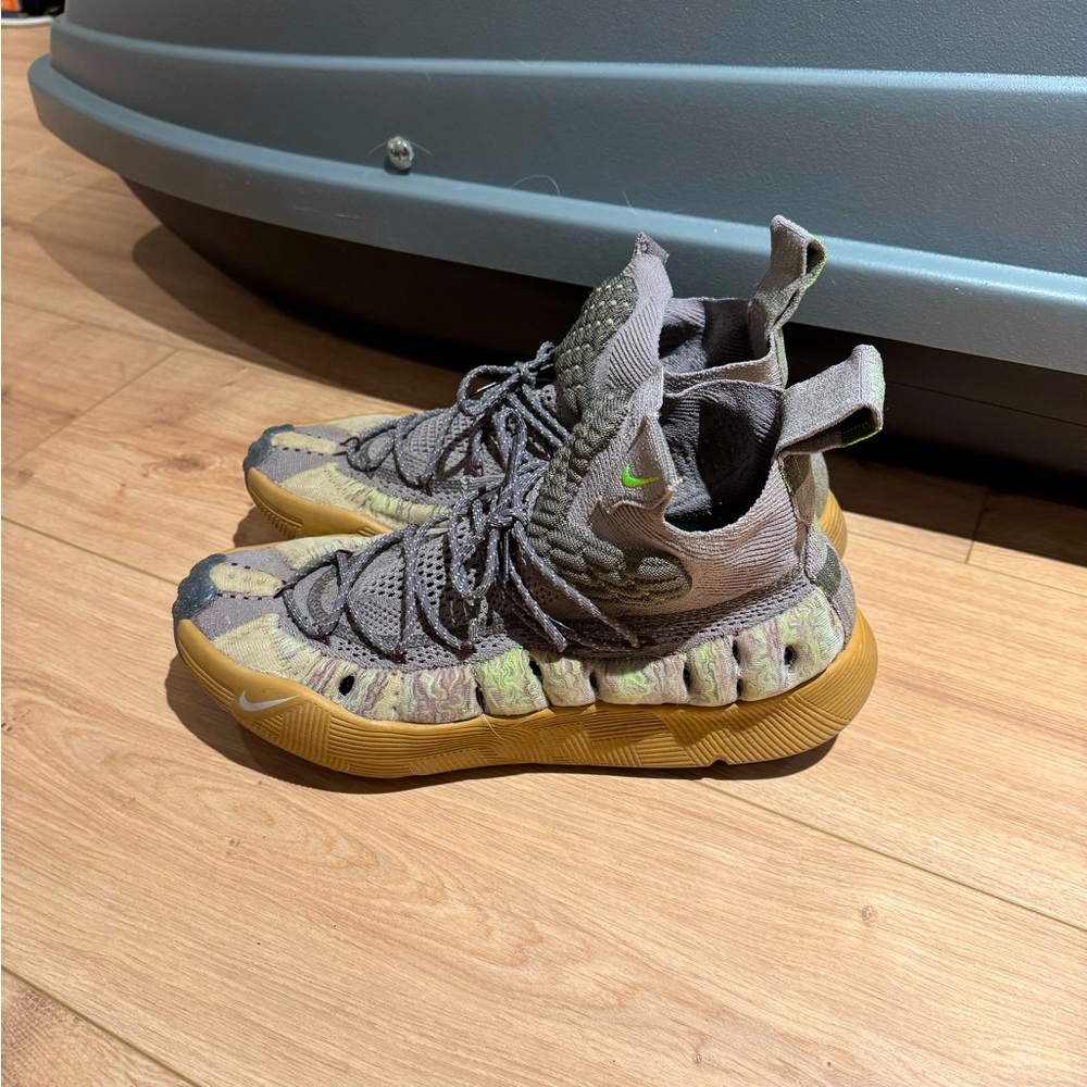 Nike Ispa Sneakers